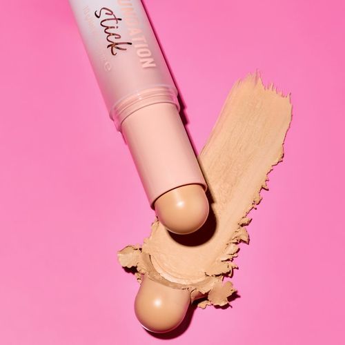 FOUNDATION Stick maquillaje de larga duración en forma de barra tono 131 10 g - essence - Modalova