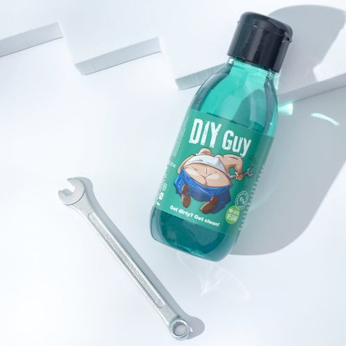 Shots! DIY Guy gel de ducha refrescante 100 ml - LaQ - Modalova