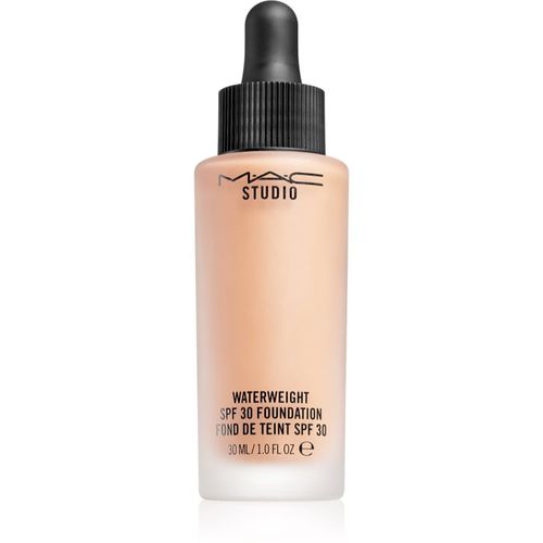 Studio Waterweight SPF 30 Foundation fondotinta idratante leggero SPF 30 colore NW18 30 ml - MAC Cosmetics - Modalova