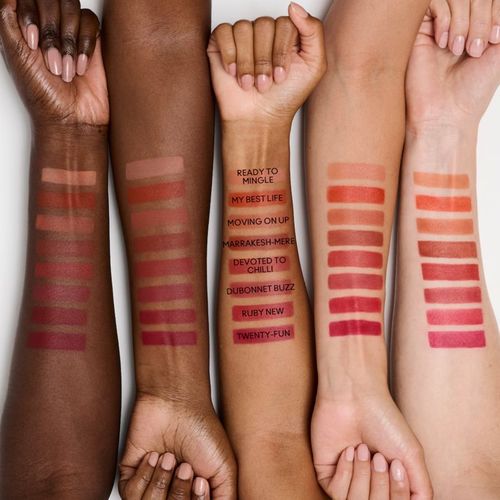 Powder Kiss Hazy Matte barra de labios matificante tono Ruby New 3.5 g - MAC Cosmetics - Modalova