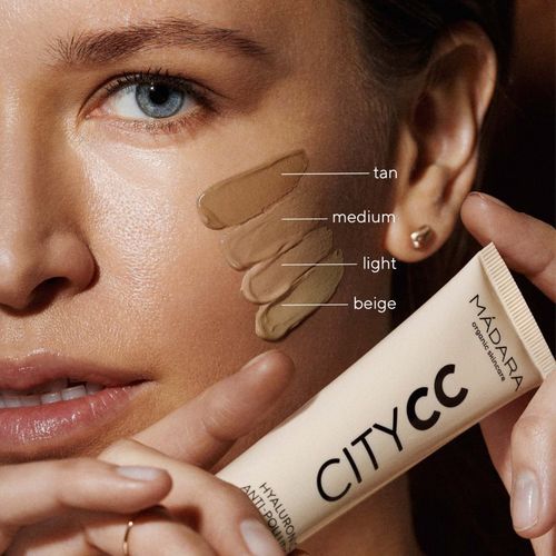 MÁDARA City CC crema CC para unificar el tono de la piel SPF 15 tono Light 40 ml - Mádara - Modalova