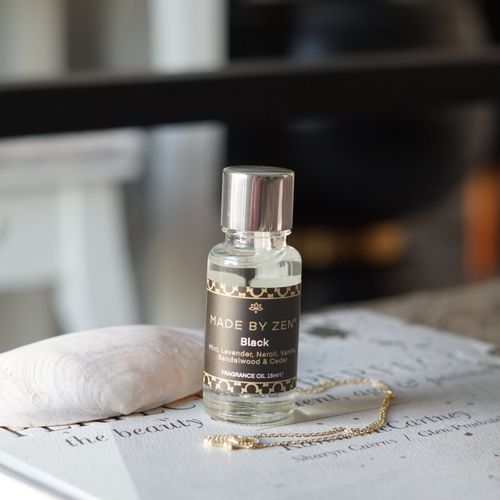 Black aceite aromático 15 ml - MADE BY ZEN - Modalova