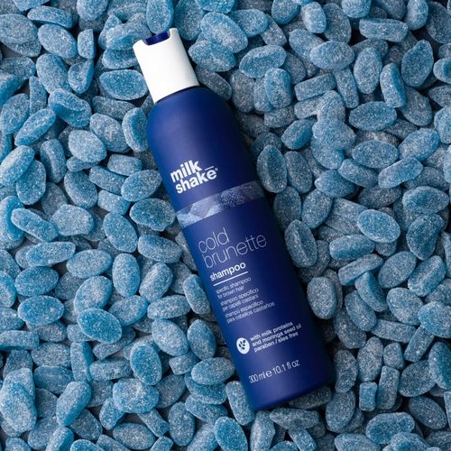 Cold Brunette Shampoo champú para neutralizar el tono amarillo para los tonos marrones del cabello 300 ml - milk_shake® - Modalova