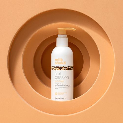 Curl Passion producto de styling para cabello rizado 200 ml - milk_shake® - Modalova