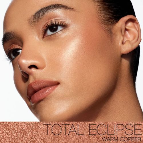 Light Reflecting™ Powder Luminizer iluminador recargable tono TOTAL ECLIPSE 6 g - Nars - Modalova