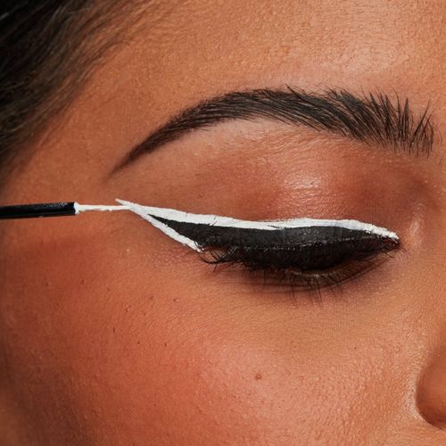 Vivid Matte delineador líquido con efecto mate tono Black 2 ml - NYX Professional Makeup - Modalova
