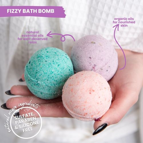 Lavender Fields Fizzy Bath Bomb bomba de baño con efecto regenerador 85 g - Soaphoria - Modalova