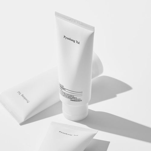 Essential Peeling Gel gel exfoliante limpiador con efecto humectante 100 ml - Pyunkang Yul - Modalova