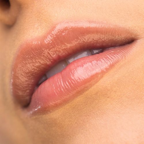 Plump Your Pucker Lip Gloss brillo de labios para dar volumen tono Buck-a-Roo 2.7 ml - theBalm - Modalova