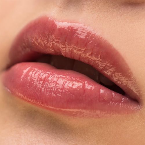 Plump Your Pucker Lip Gloss brillo de labios para dar volumen tono Night Rider 2.7 ml - theBalm - Modalova
