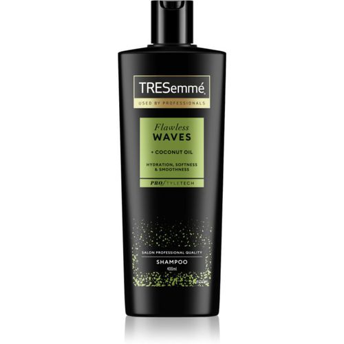 Flawless Waves shampoo idratante capelli mossi e ricci 400 ml - TRESemmé - Modalova