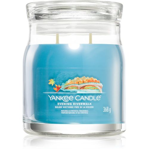 Evening Riverwalk Duftkerze Signature 368 g - Yankee Candle - Modalova