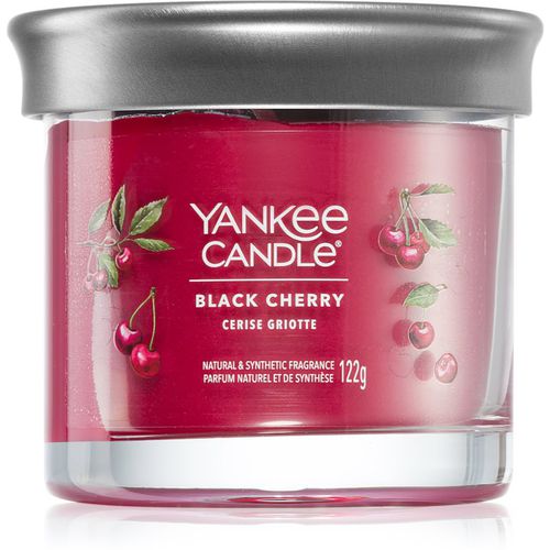 Black Cherry Duftkerze Signature 122 g - Yankee Candle - Modalova