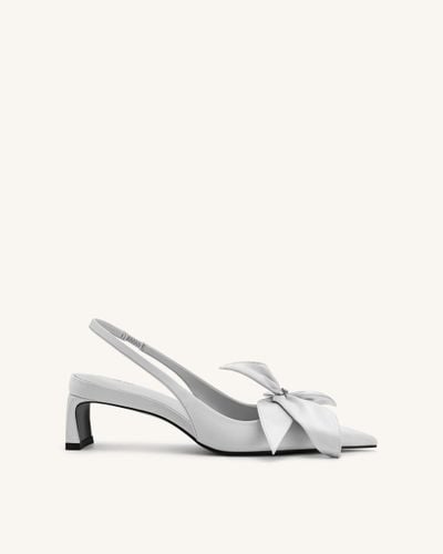 Queena Slingback-Pumps mit floralen Applikationen - Silber - JW PEI - Modalova