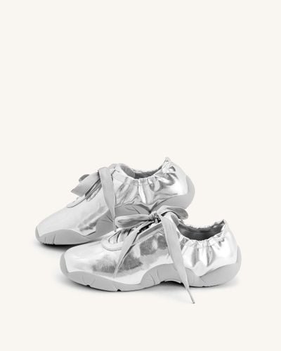 Flavia Ballerina Sneakers - Silber - JW PEI - Modalova