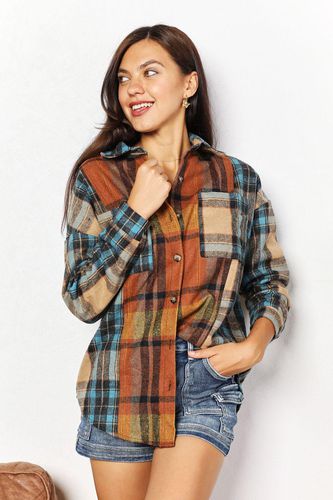 Double Take Plaid Curved Hem Shirt Jacket with Breast Pockets - Trendsi - Modalova