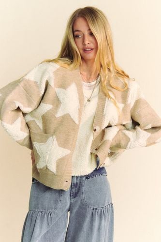 Davi & Dani Fuzzy Star Button Down Cardigan - Trendsi - Modalova