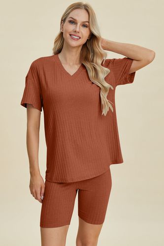 Basic Bae Full Size Ribbed V-Neck Short Sleeve Top and Shorts Set - Trendsi - Modalova