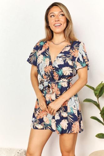 Double Take Botanical Print Surplice Neck Tie Waist Romper - Trendsi - Modalova