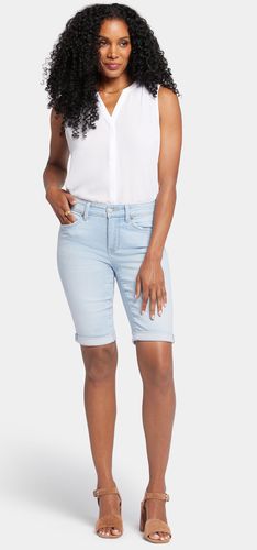 Briella Short Light Blue Premium Denim | - Nydj - Modalova