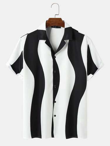 Mens Wave Striped Revere Collar Daily Short Sleeve Shirts - Mensclo - Modalova