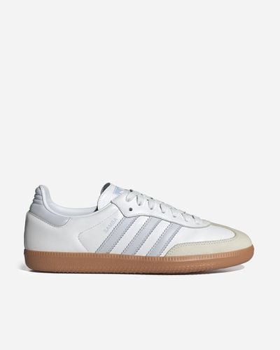 Samba 43 1/3 - FTWWHT/HALBLU/OWHITE - Adidas Ori - Modalova