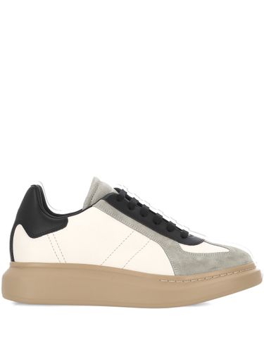 Graue und schwarze Sneakers mit Schnürdesign - Alexander McQueen - Modalova