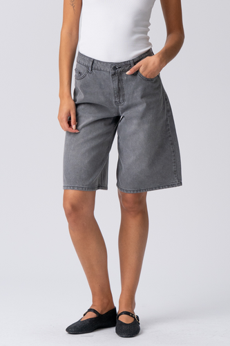 Denim Jorts Grauer Denim - Size XS - TEESHOPPEN - Modalova