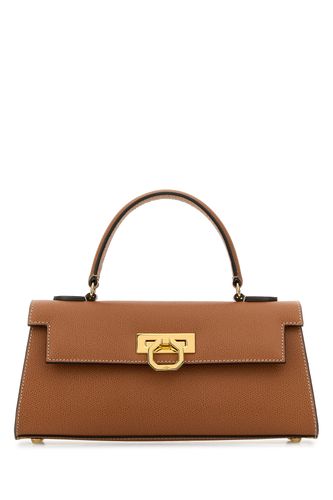 Caramel leather Masami handbag - CARBOTTI - Modalova