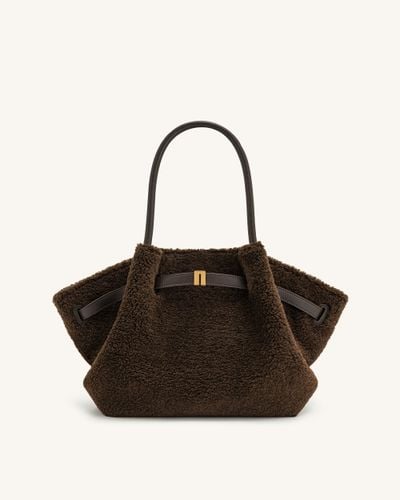 Hana Medium Faux Fur Tote Bag - Mocha Brown - JW PEI - Modalova