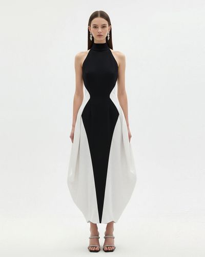 Monochrome Paneled Maxi Dress – Black - JW PEI - Modalova