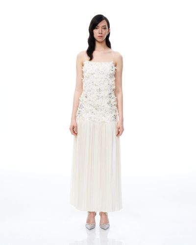 Galadriel 3D Floral Sequin Maxi Dress - White - JW PEI - Modalova