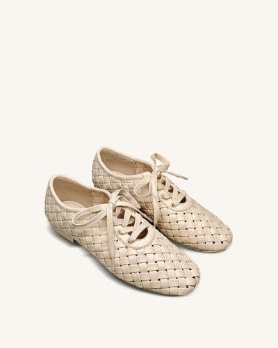 Kayla Weave Strap Flat Shoes - Beige - JW PEI - Modalova