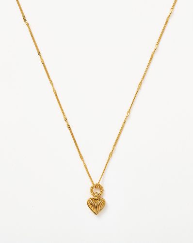 Mini Ridge Heart Charm Pendant Necklace | 18ct Gold Plated - Missoma - Modalova