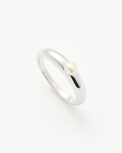 Button Pearl Classic Stacking Ring | Sterling Silver/Pearl - Missoma - Modalova