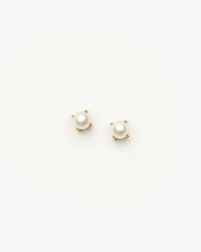 Classic Pearl Stud Earrings | 18ct Gold Vermeil/Pearl - Missoma - Modalova
