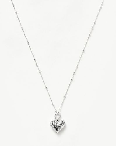 Ridge Heart Charm Pendant Necklace | Silver Plated - Missoma - Modalova