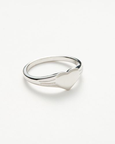 Engravable Heart Signet Ring | Sterling Silver - Missoma - Modalova