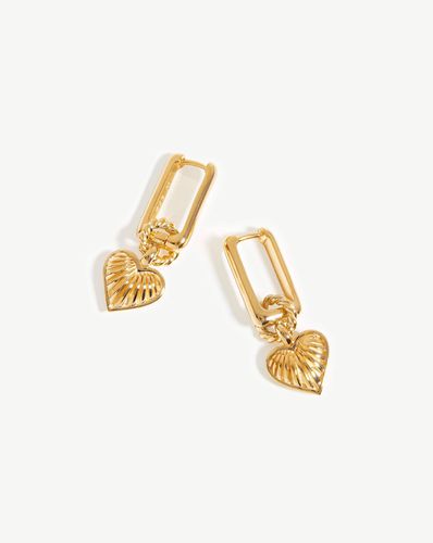 Ridge Heart Charm Earrings | 18ct Gold Vermeil - Missoma - Modalova