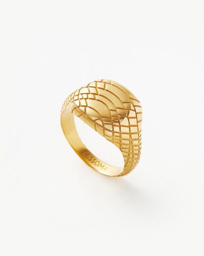 Serpent Textured Signet Ring | 18ct Gold Plated - Missoma - Modalova