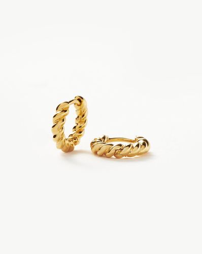 Twisted Helical Huggies | 18ct Gold Vermeil - Missoma - Modalova