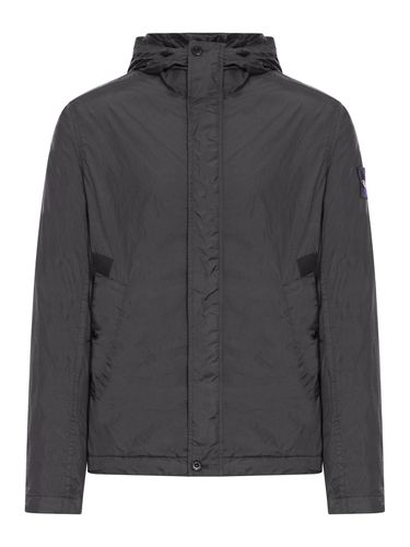 WIND JACKET WITH COMPASS APPLICATION - Man - Stone Island - Modalova