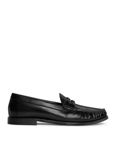 VIVIENNE SHINY BULL LEATHER LOAFER - Man - Celine - Modalova