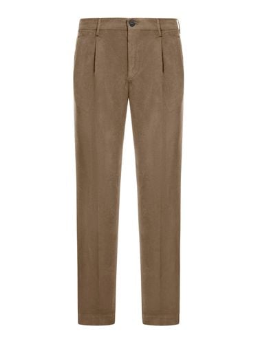 COTTON TROUSERS WITH PLEATS - Man - Incotex - Modalova