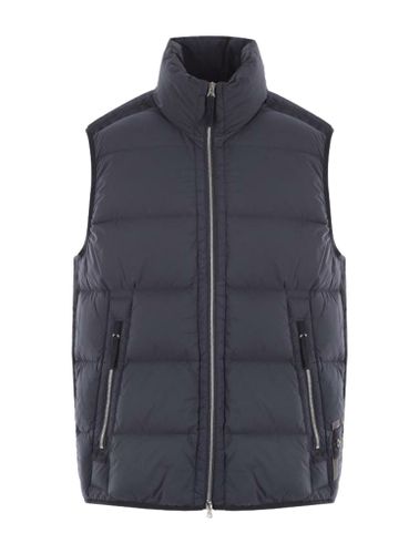 SEAMLESS TUNNEL NYLON SLEEVELESS DOWN JACKET - - Man - Stone Island - Modalova