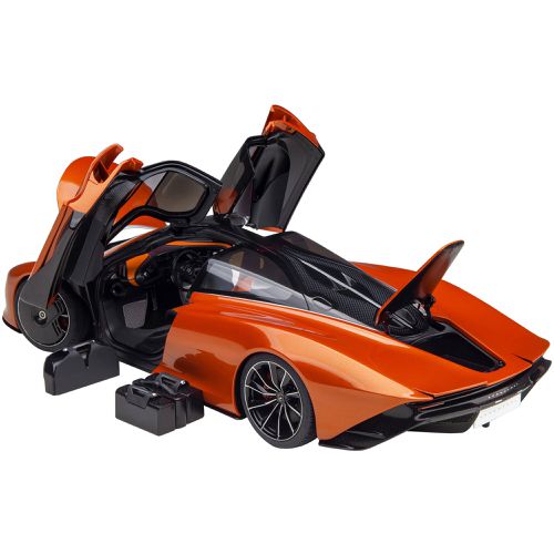 Scale Car - McLaren Speedtail Volcano Orange and Suitcase Accessories - Autoart - Modalova