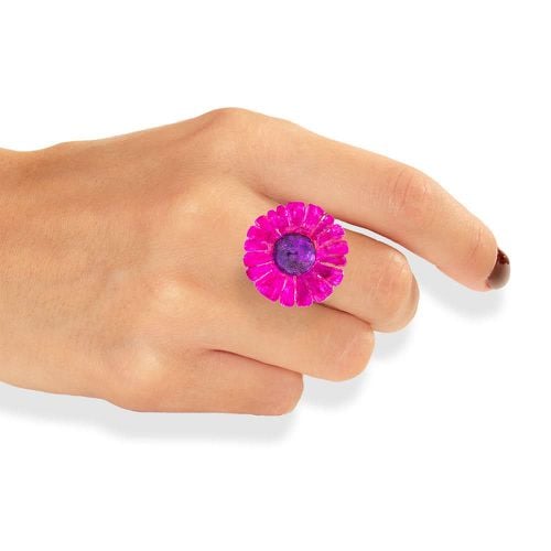 Handmade Silver Purple Fuchsia Daisy Flower Ring - Anna Stypsianou - Modalova