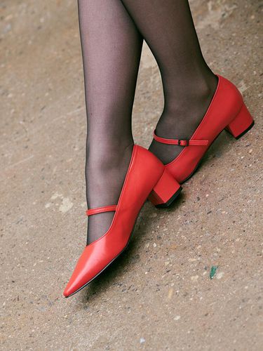 Carol Mary-jane Pumps- Red - lilyshoe - Modalova