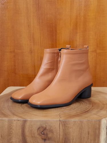 Square Ankle Boots Caramel - february second - Modalova