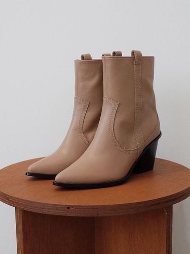 All Basic Western Boots Dark Beige - february second - Modalova